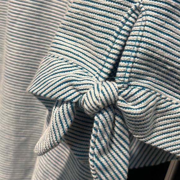 Ruby Rd. Woman’s Top - Picture 2 of 3